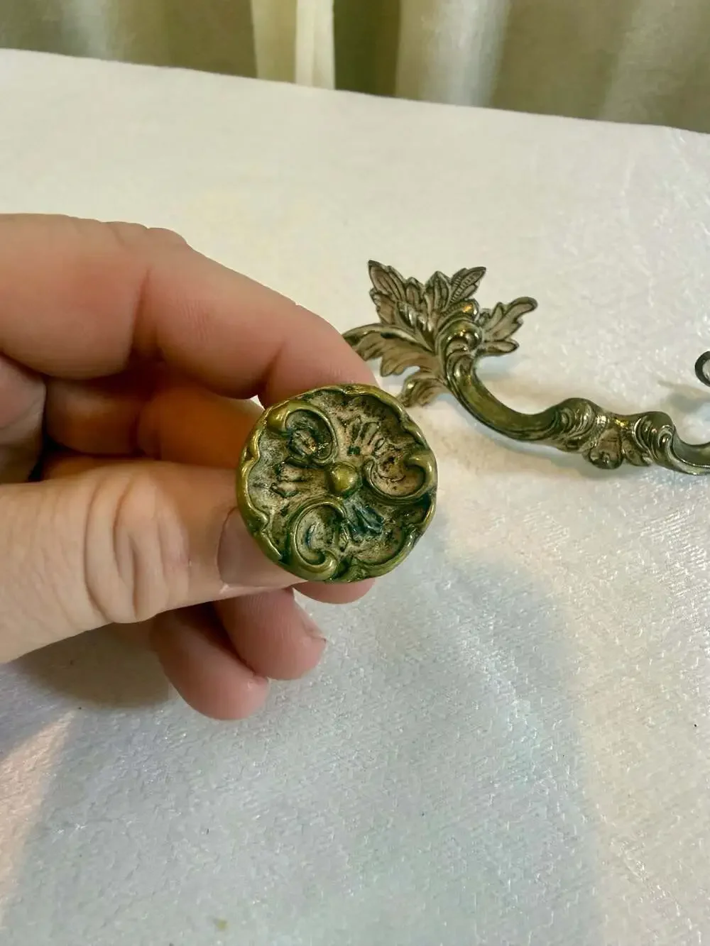 Vintage French Provincial Ornate Floral Brass Drawer Pulls and Knob Set